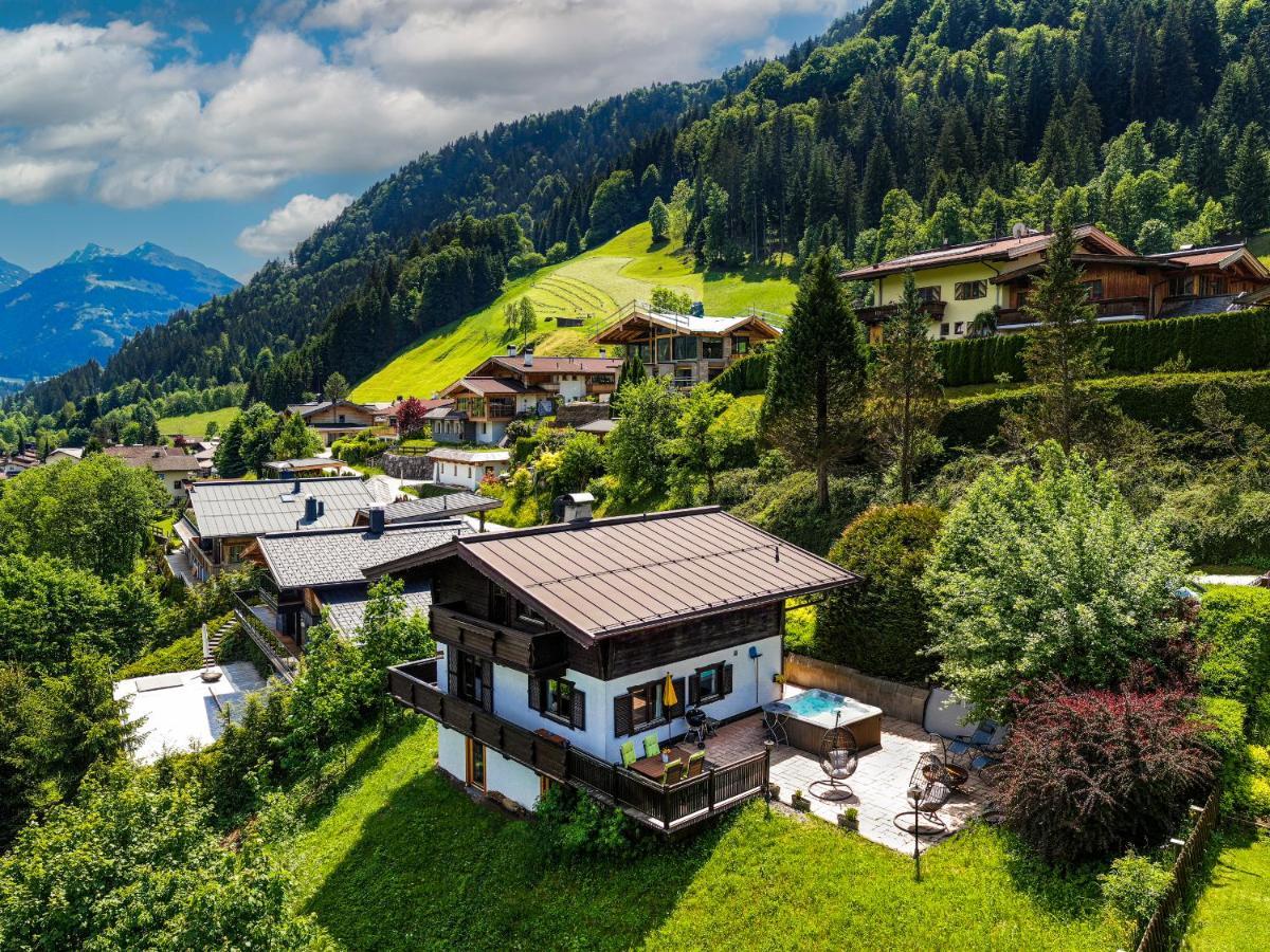Chalet Mora-Lodge By Alpine Host Helpers Kitzbühel Eksteriør billede